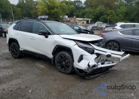 2025 Toyota Rav4 Xse z USA, uszkodzony, nr VIN 2T3E6RFV0SW085352